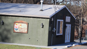 Charlie O'neill's Cafe outside