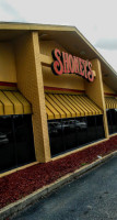 Shoney's outside