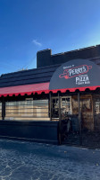 Perry's Pizza food