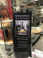 Bongiorno's New York Pizzeria outside