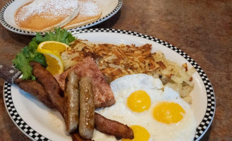 Black Bear Diner Merced inside