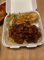 Gong's Chinese Food food