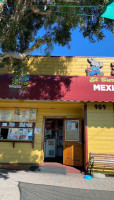 El Burrito Jr outside