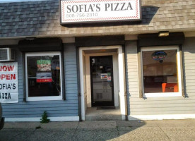 Sofia's Pizza outside