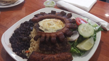 Guanachapis Express food