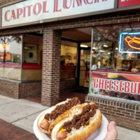 Capitol Lunch outside