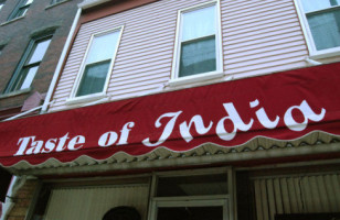 Taste Of India food