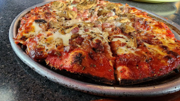 Monical's Pizza Of Kentland food