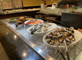 Kumo Ultimate Asian Cuisine Buffet food