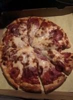 Alisal Pizzeria food