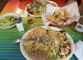 De La Hacienda Taqueria food