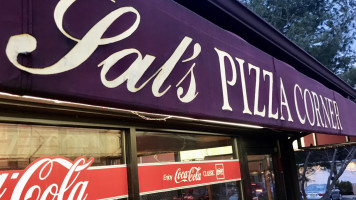 Sal's Pizza Corner outside