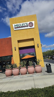 Miguel’s Jr. inside