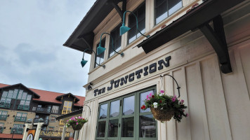 The Junction Ale House outside