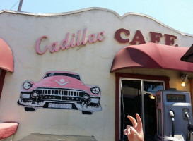 Cadillac Cafe outside