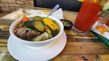 Taqueria Mi Tierra food