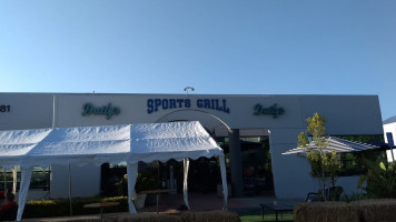 Daily's Sports Grill food