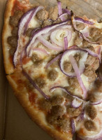 Elvira's Pizza food