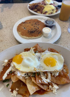 Elmer's Diner food