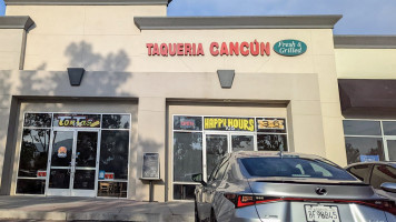 Taqueria Cancun outside