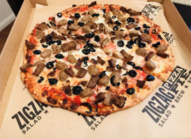 Zigzag Pizza food