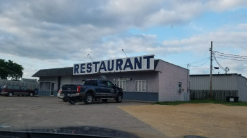 Sandbar Grill outside