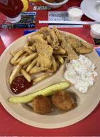 Fred's Fish House food