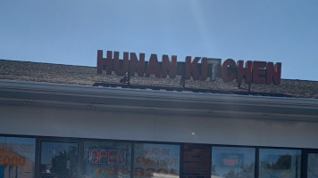 Hunan Kitchen outside