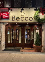 Becco outside