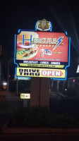 Hercules Burgers outside