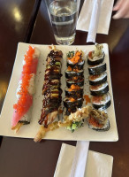 Izmi Sushi food