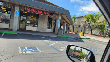 Daily Bagel Cafe outside