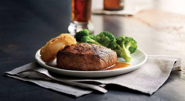 Claim Jumper Steakhouse food