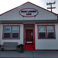 Moss Landing Cafe outside