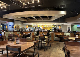 California Pizza Kitchen At Northridge food