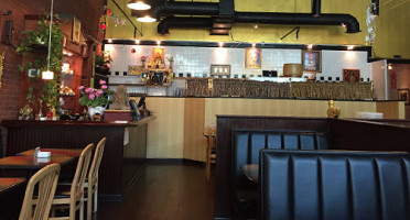 Thai Smile inside