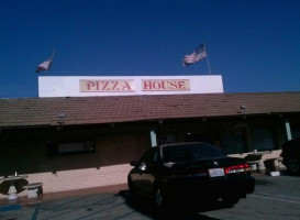 Pizza House food