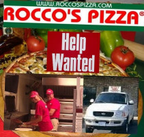 Rocco’s Pizza Apple Valley outside