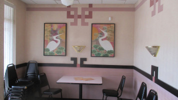 Wong's Kitchen inside