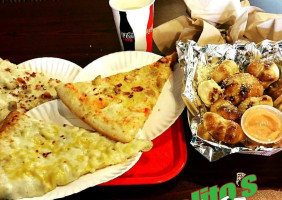 Polito’s Pizza food