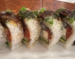 Crave American Kitchen Sushi (mall Of America Bloomington) food