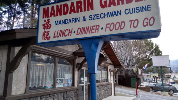 Mandarin Garden outside