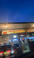 Alexander's Pizza inside