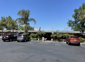 La Costa Taqueria outside