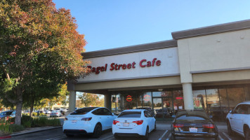 Bagel Street outside