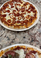 Sandy's Take & Bake Pizza food