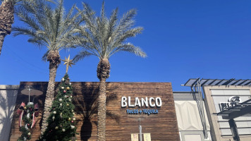 Blanco Cocina Cantina food