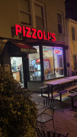 Pizzolis Pizzeria food