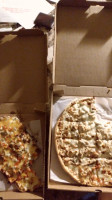 Gary's Pizza food