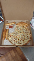 Gary's Pizza food